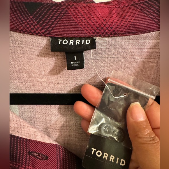 TORRID Long Sleeve Button Front Shirt Dress with Pockets! Size 1 (14-16) - Picture 5 of 12